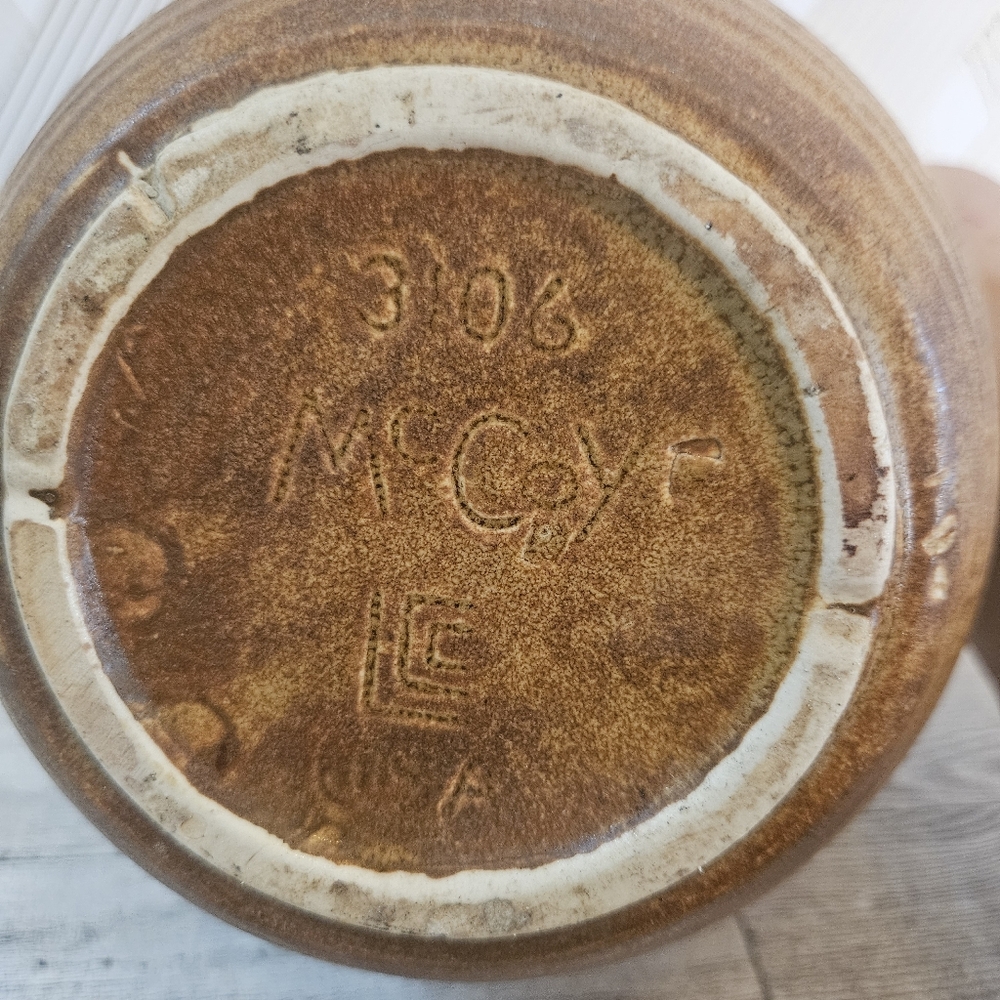 McCoy Pottery USA Vintage Vase Studio Pottery Vessel - Picture 5 of 7